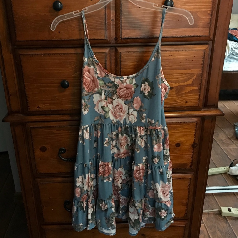 Blue floral dress NWOT